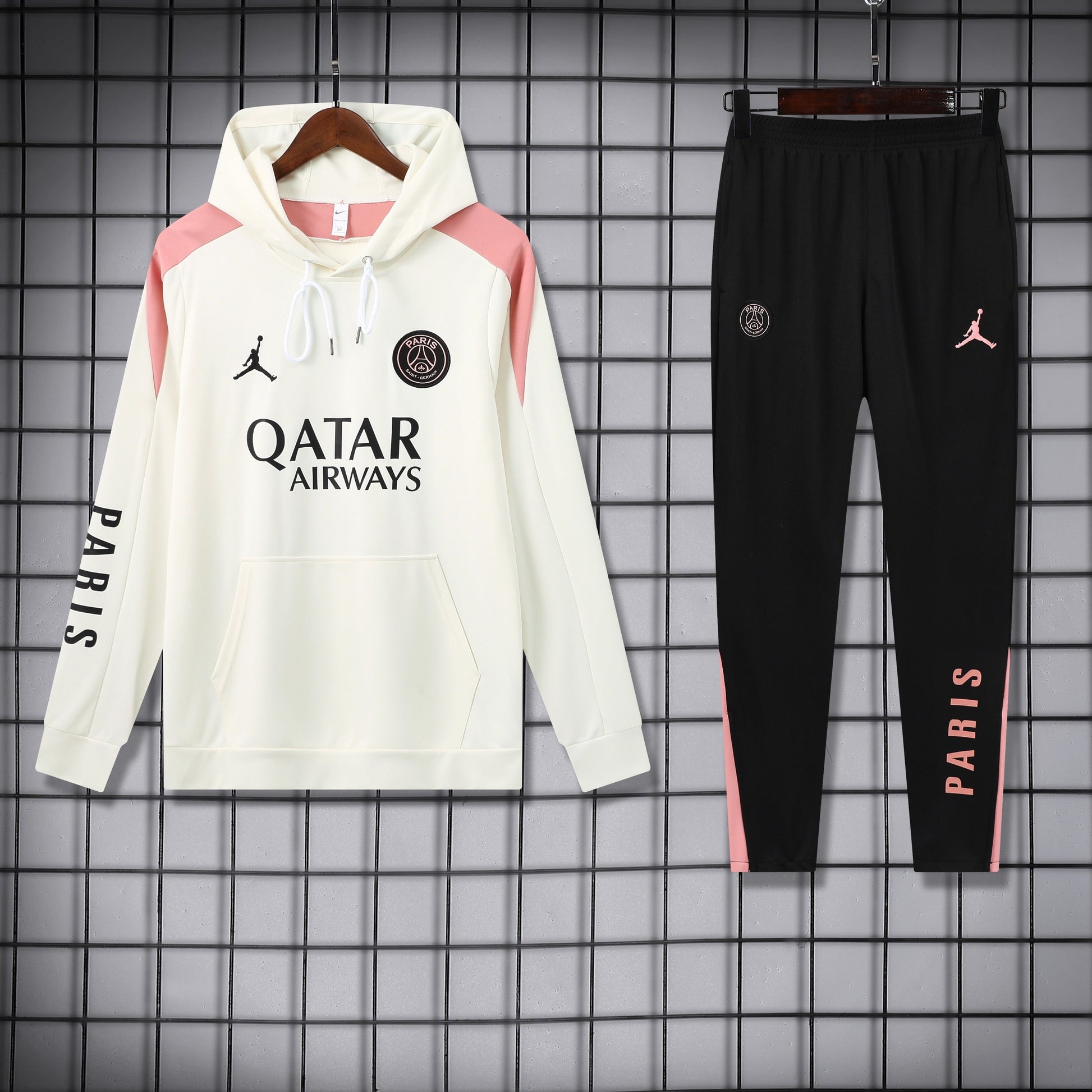 Tuta Paris New 2025
