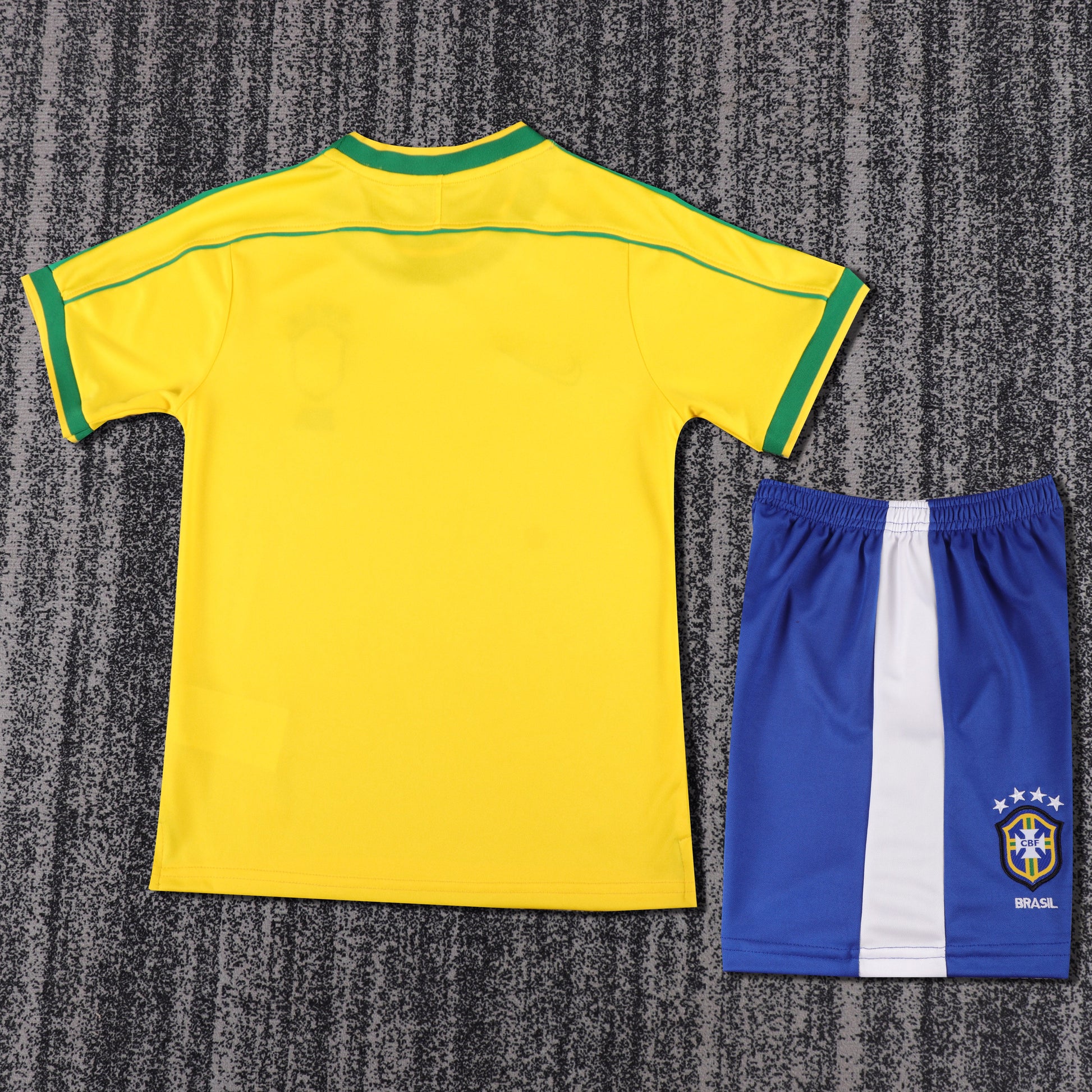 Brasile Retro 1998 Bambino