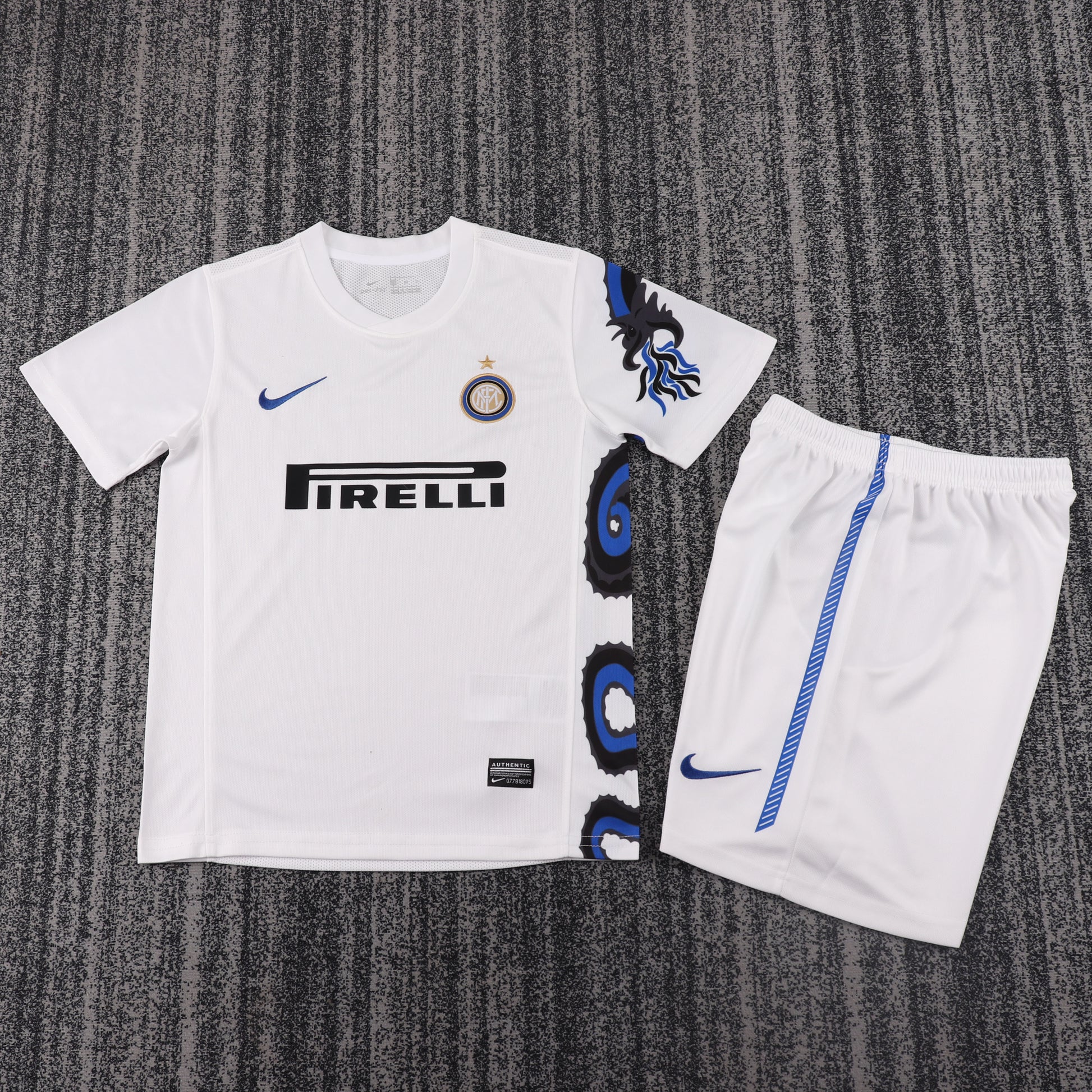 Inter Away Retrò Bambino 2010/2011