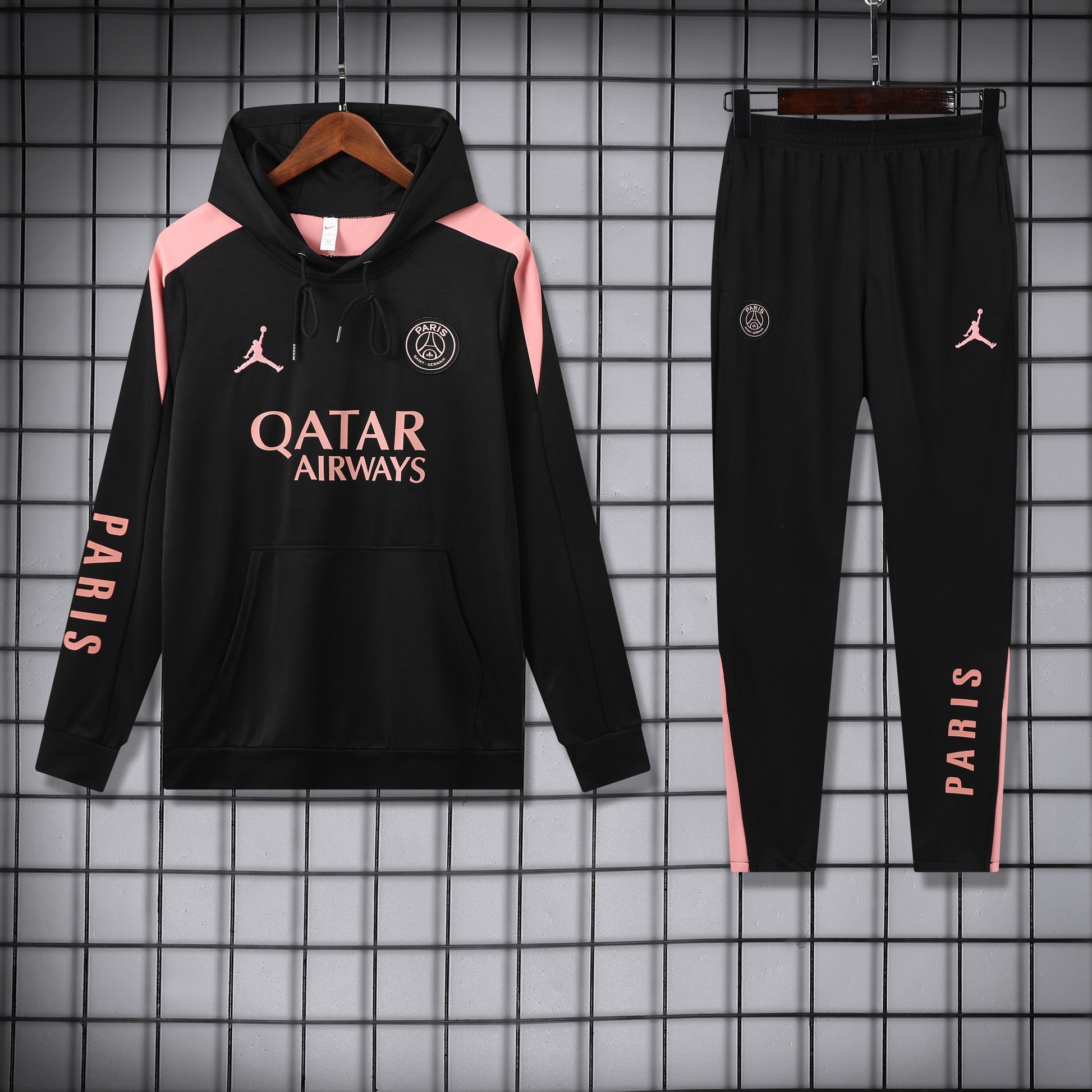 Tuta Paris New 2025
