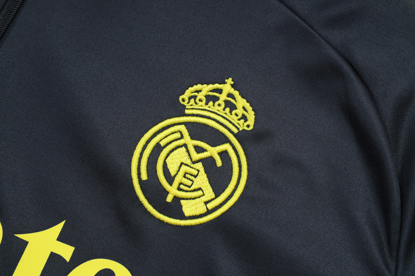 Tuta Real Madrid Nero e Giallo 2025/26